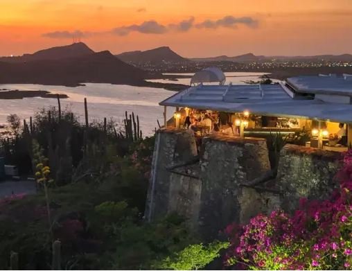 Sunset spots in Curacao Rif Fort and Pietermaai