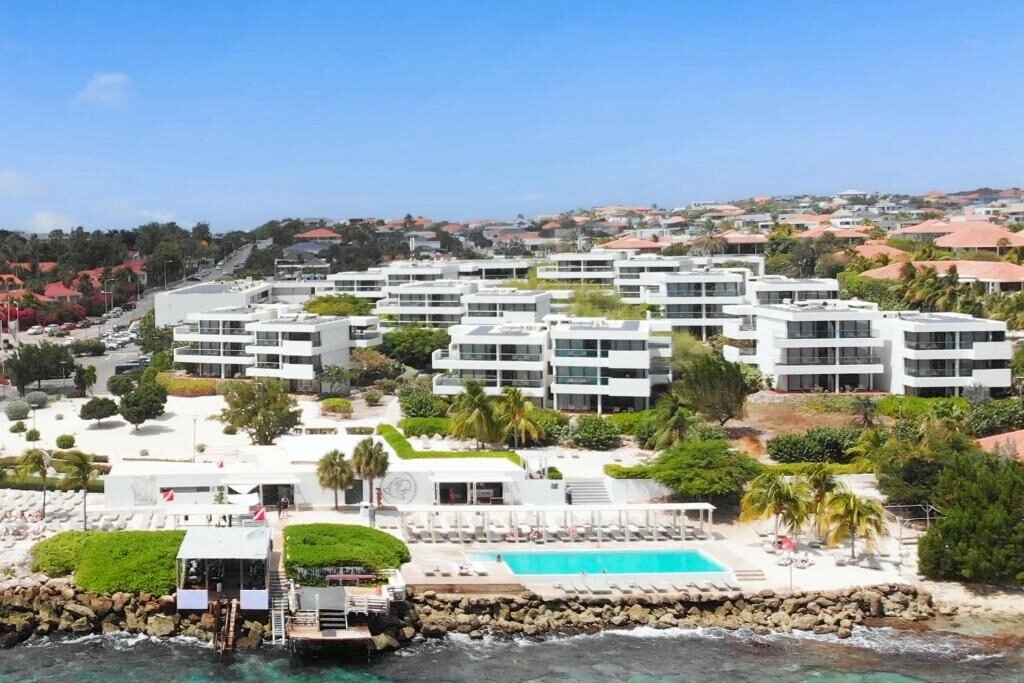 Hotels in Curacao Papagayo Beach