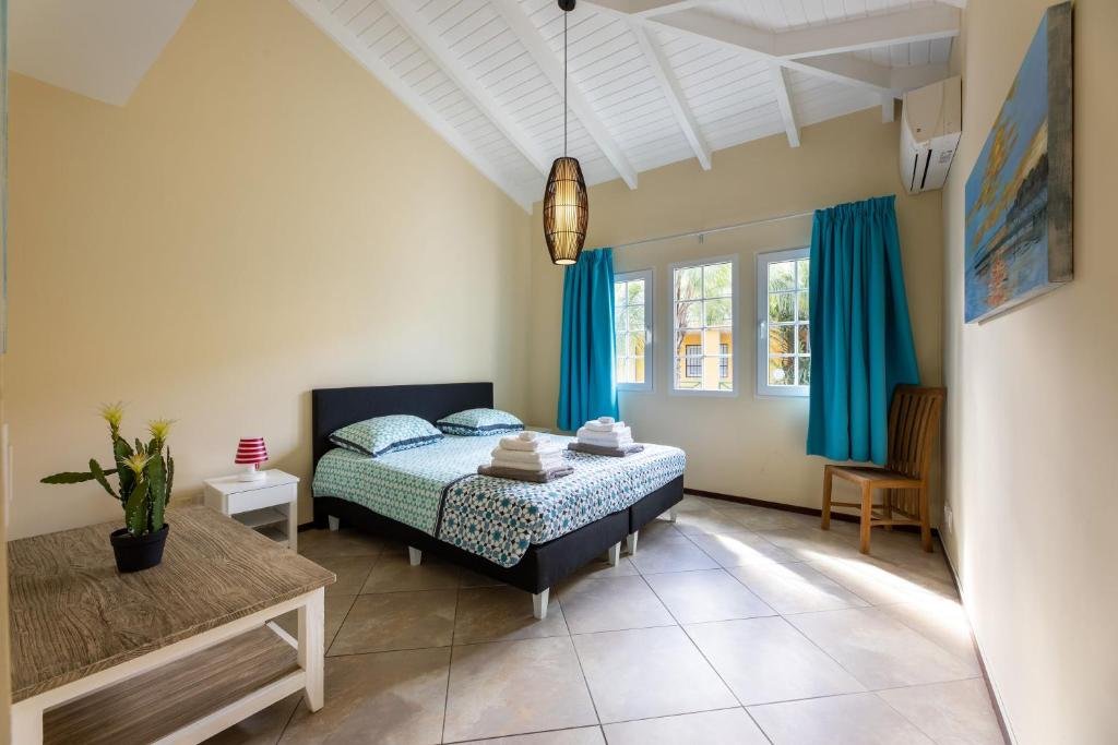 Spanish Water Marina Luxury Apartments