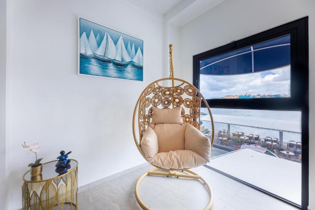 Handelskade Penthouse for Rent