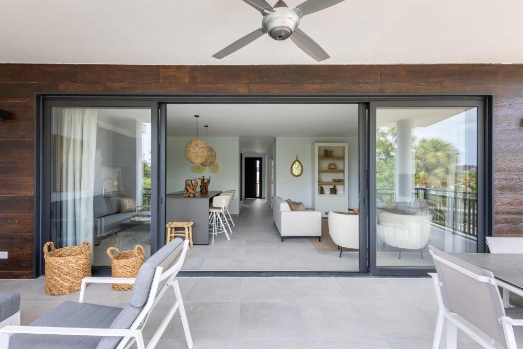 The Breeze at Blue Bay Villa for Rent